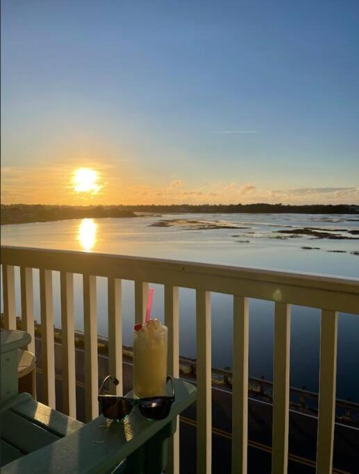 Right Across Beach Pool View Private Balcony By Zen Living Short Term Rental 미를 비치 외부 사진